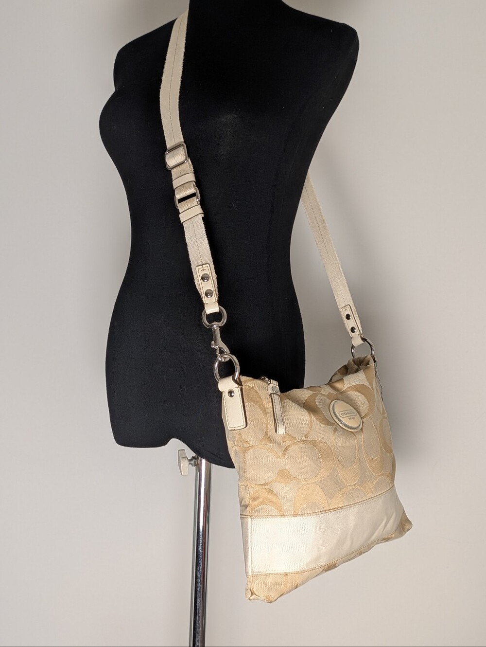 Coach Signature F17435 Striped Crossbody Shoulder Handbag Purse Canvas